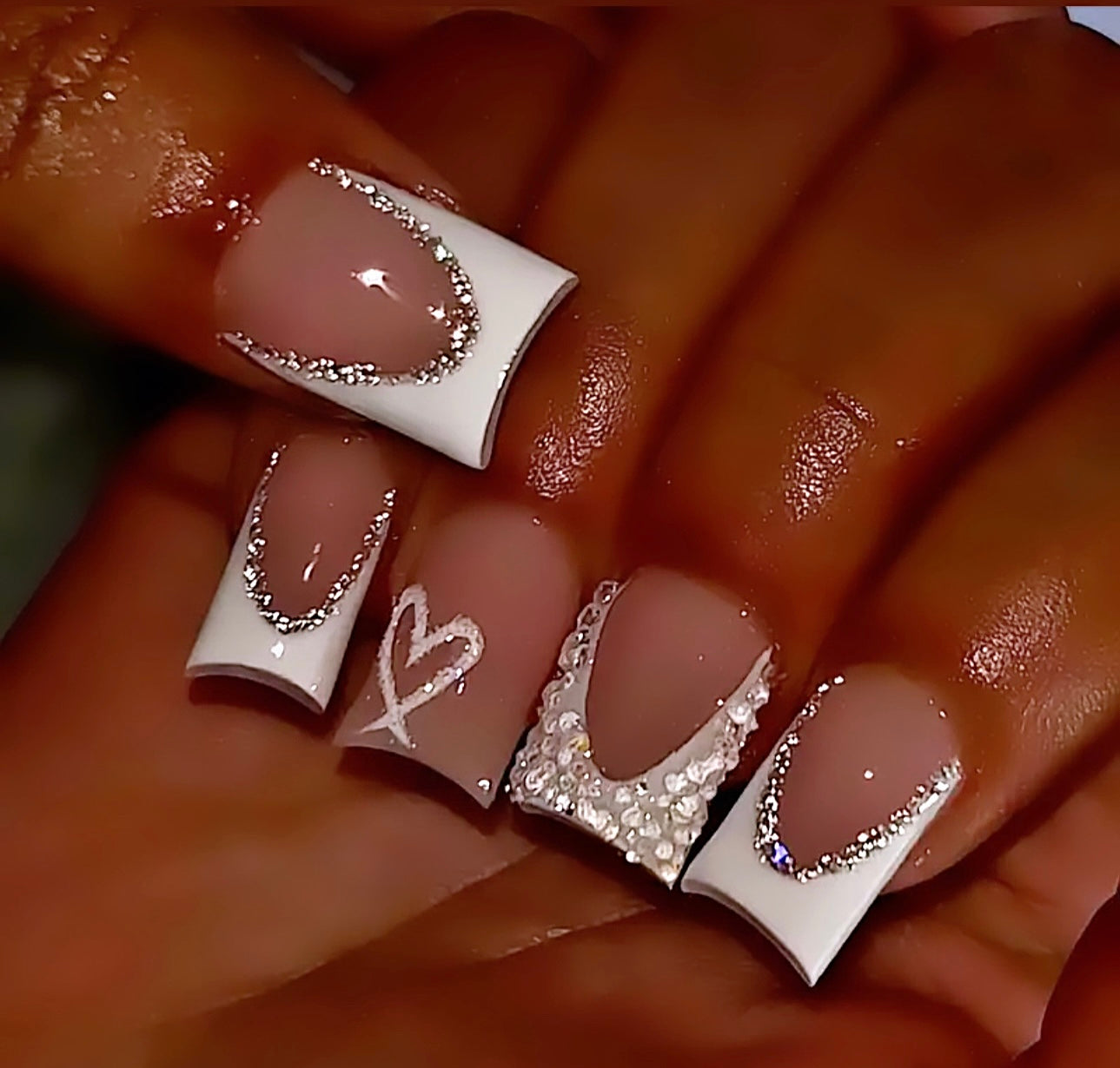 Festive White Edged Heart Designs Short Press On Nails