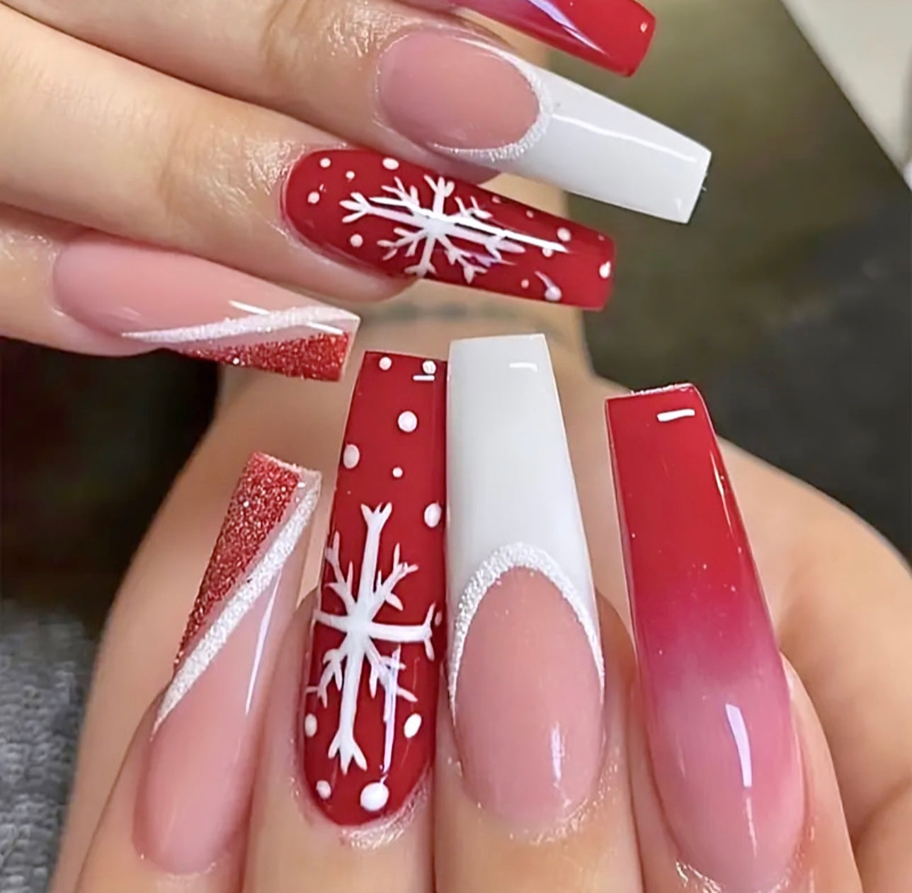 Glossy Red & White Gradient with Snowflake Design Long Press On Nails